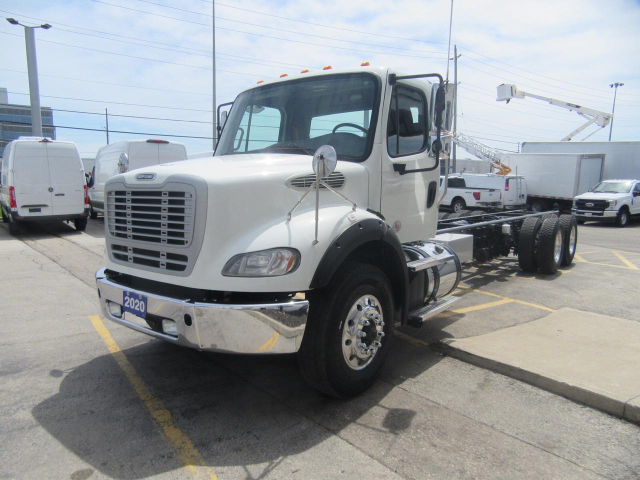 2020 Freightliner M2-112 DIESEL TANDEM CAB & CHASSIS Photo
