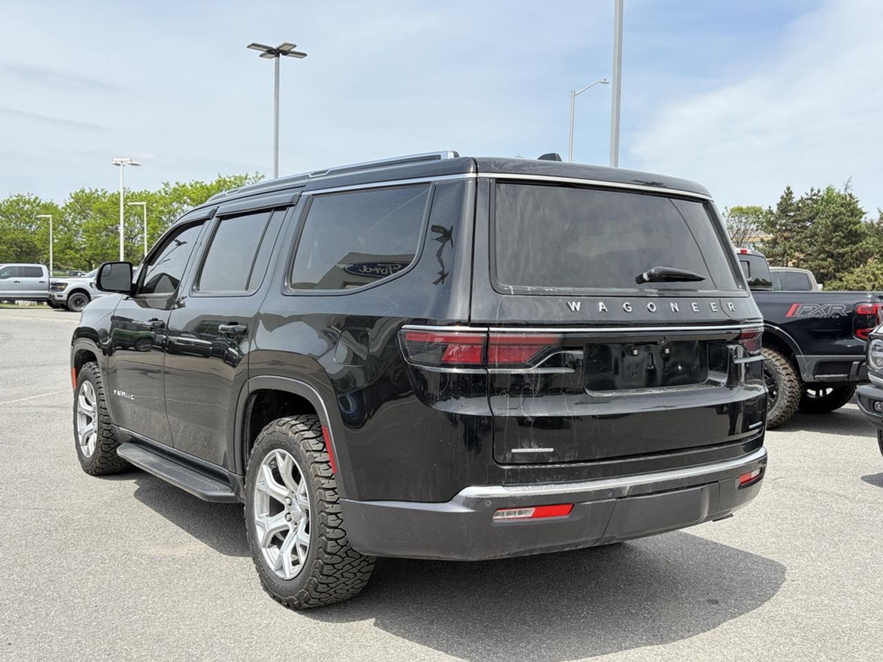 2022 Jeep Wagoneer Series II 4dr 4x4 Photo