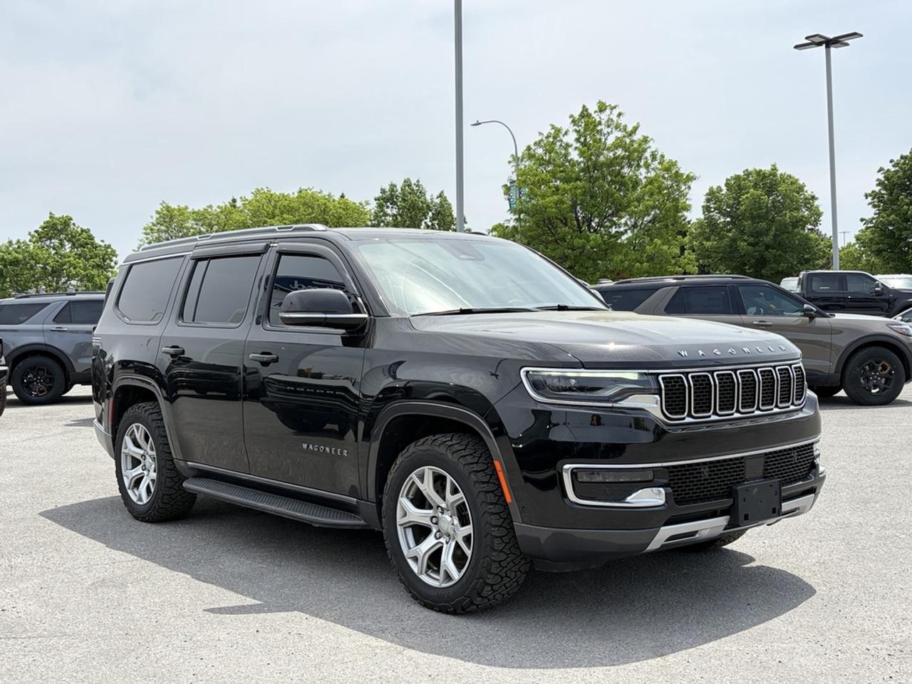 2022 Jeep Wagoneer Series II 4dr 4x4 Photo