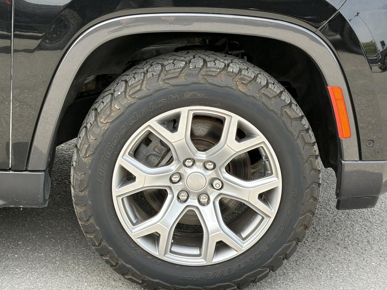 2022 Jeep Wagoneer Series II 4dr 4x4 Photo