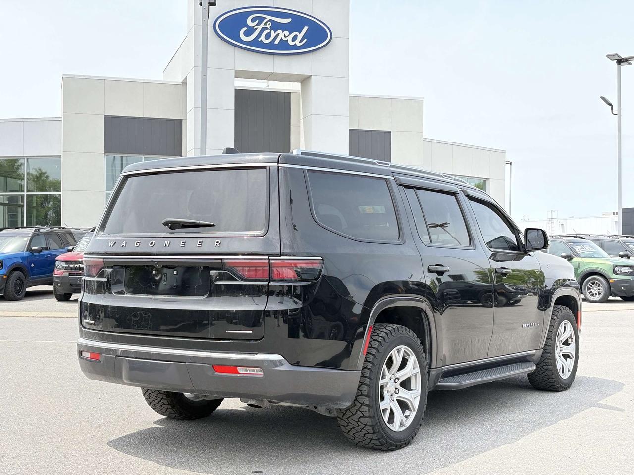 2022 Jeep Wagoneer Series II 4dr 4x4 Photo