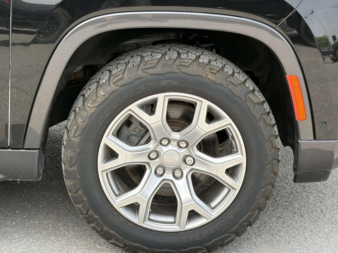 2022 Jeep Wagoneer Series II 4dr 4x4 Photo
