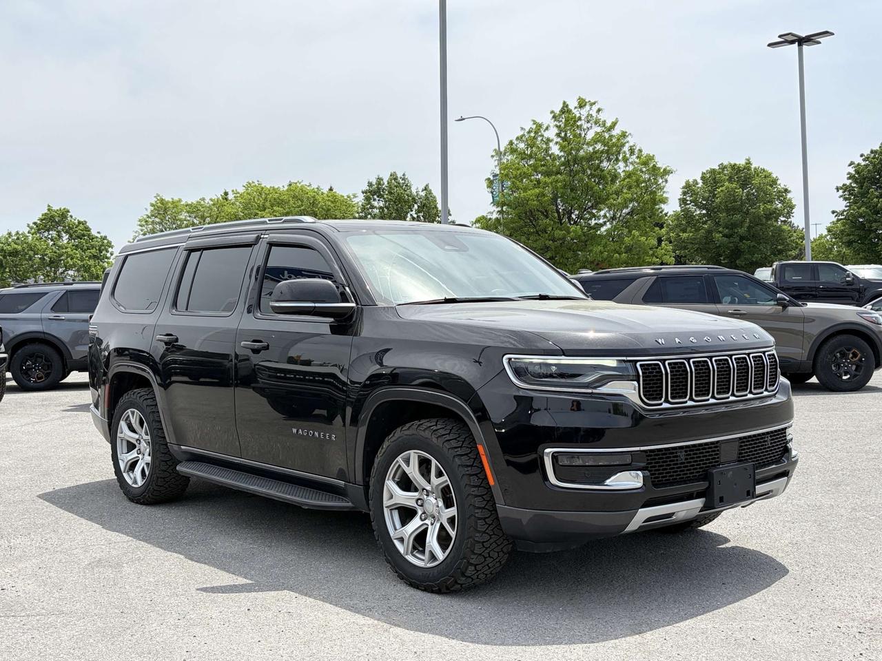 2022 Jeep Wagoneer Series II 4dr 4x4 Photo