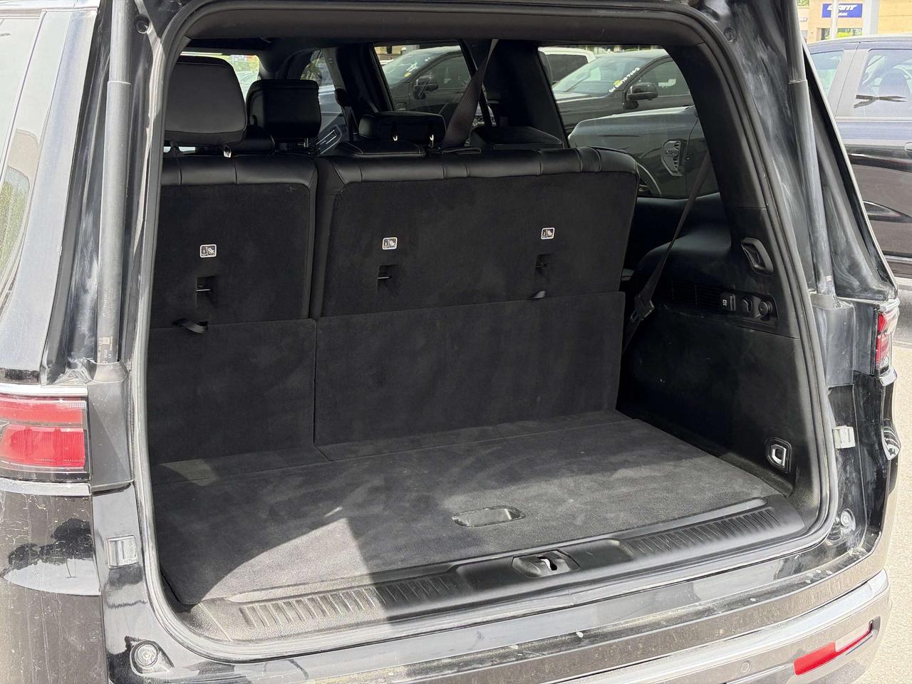 2022 Jeep Wagoneer Series II 4dr 4x4 Photo