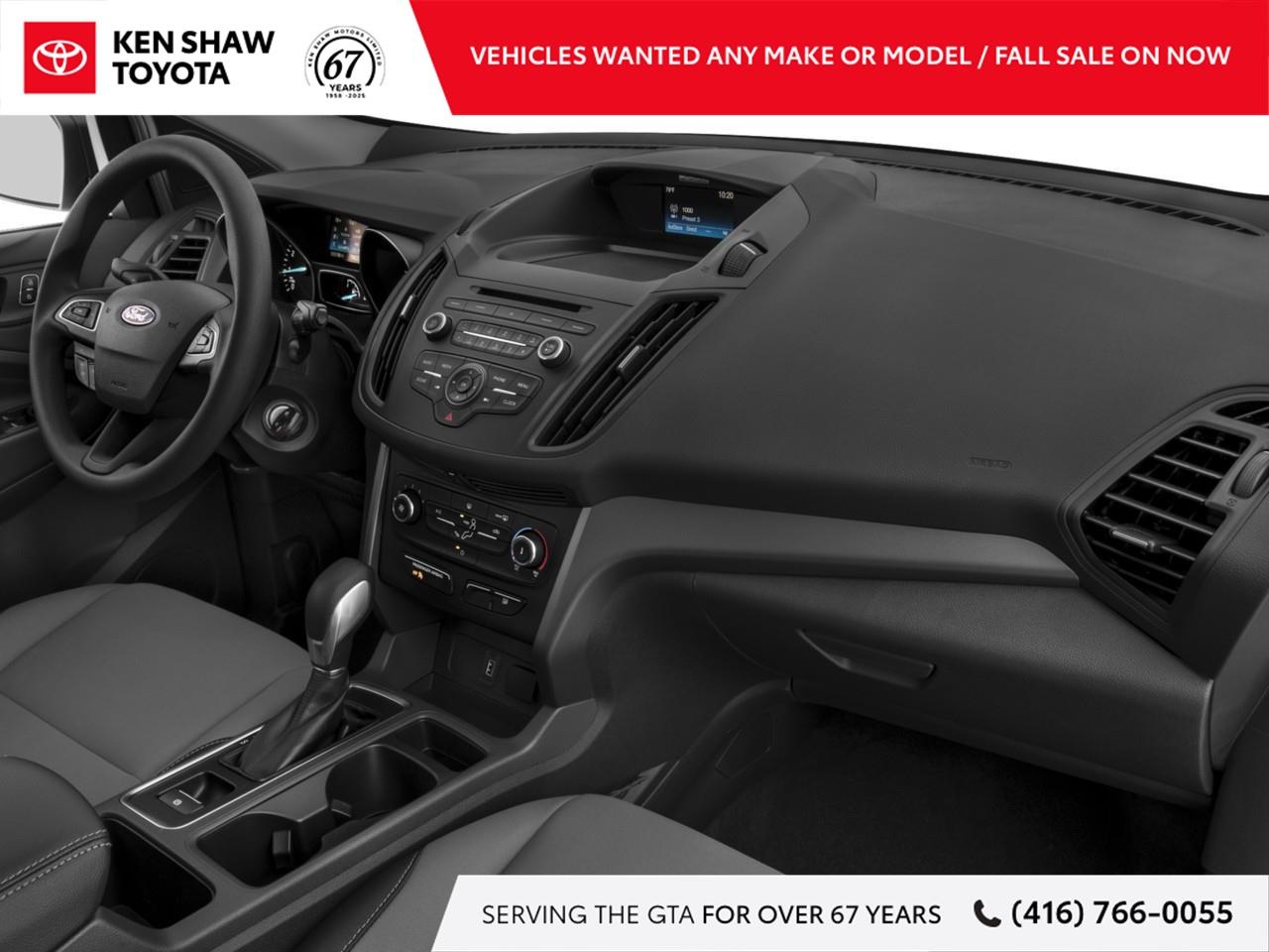 2017 Ford Escape SE 4dr Front-wheel Drive Photo