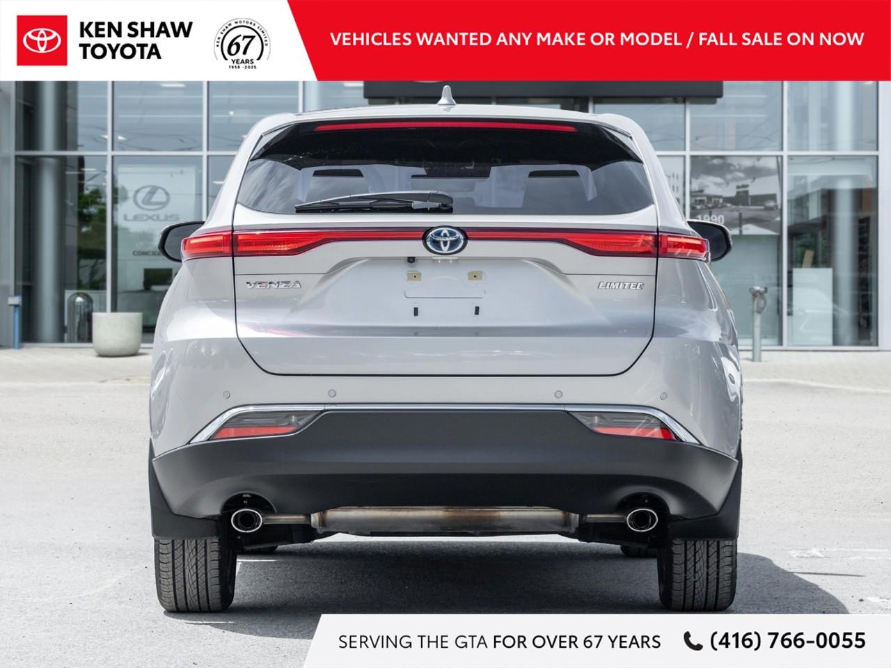 2023 Toyota Venza Limited 4dr All-Wheel Drive Photo