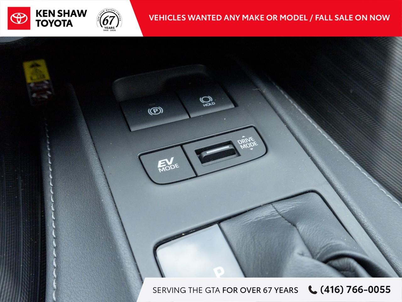 2023 Toyota Venza Limited 4dr All-Wheel Drive Photo