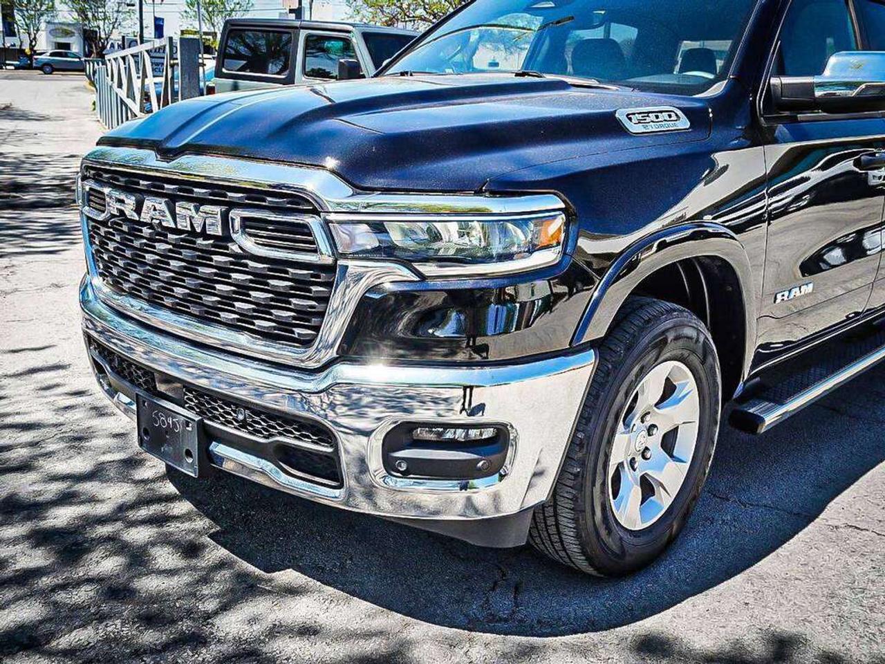 2025 RAM 1500  Photo3