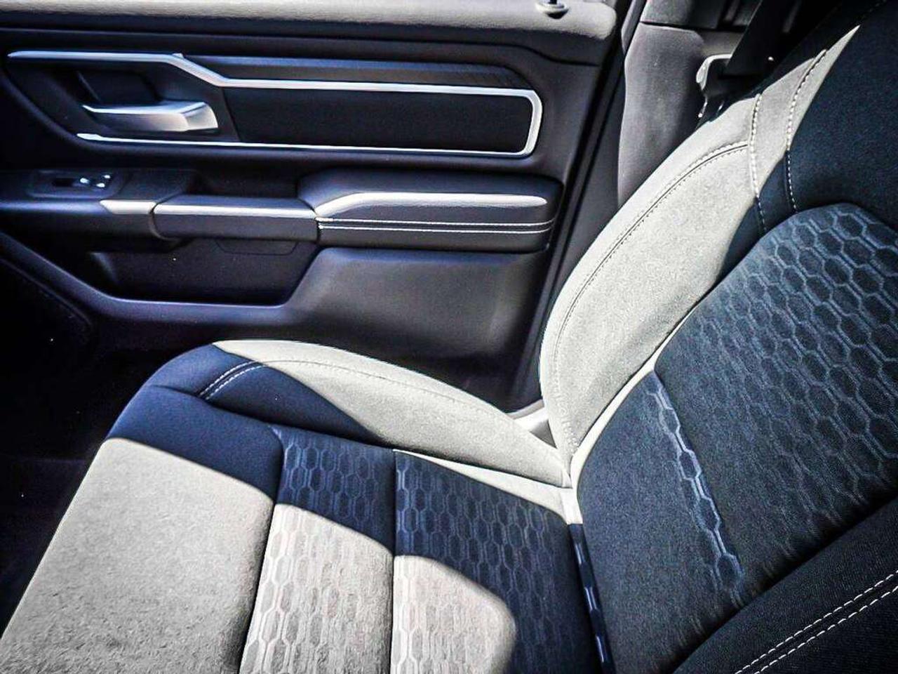 2025 RAM 1500  Photo
