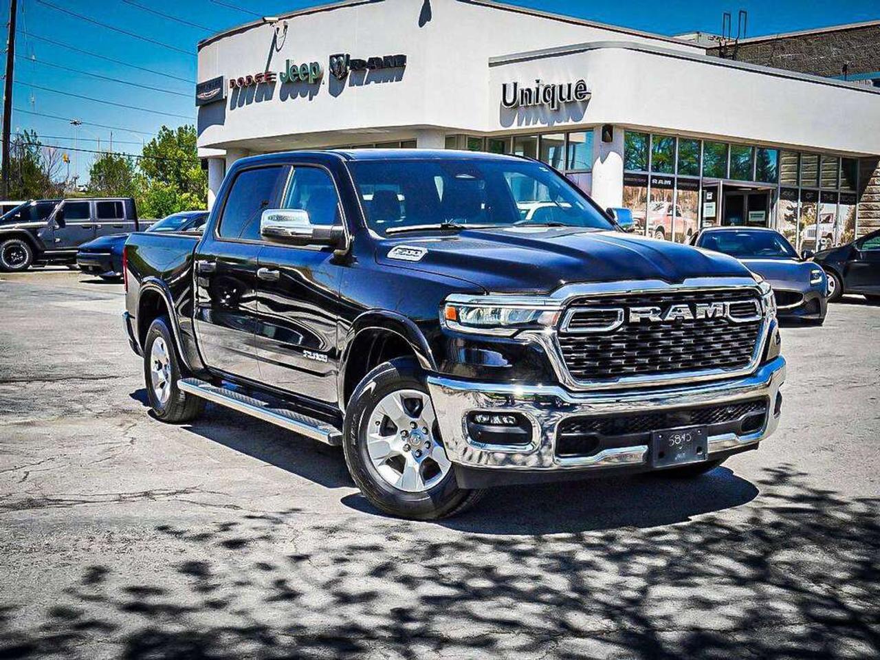 2025 RAM 1500  Photo