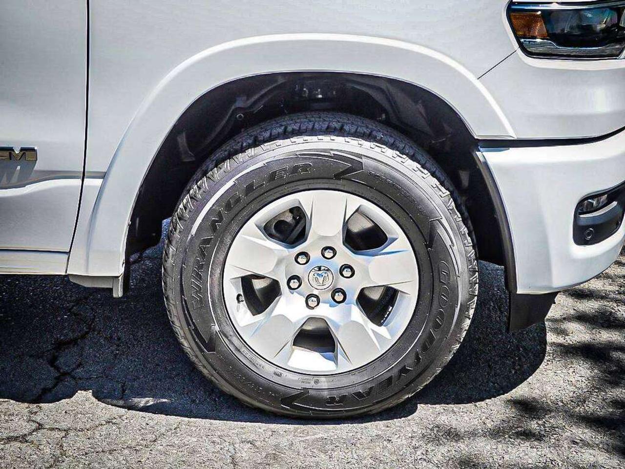 2025 RAM 1500  Photo