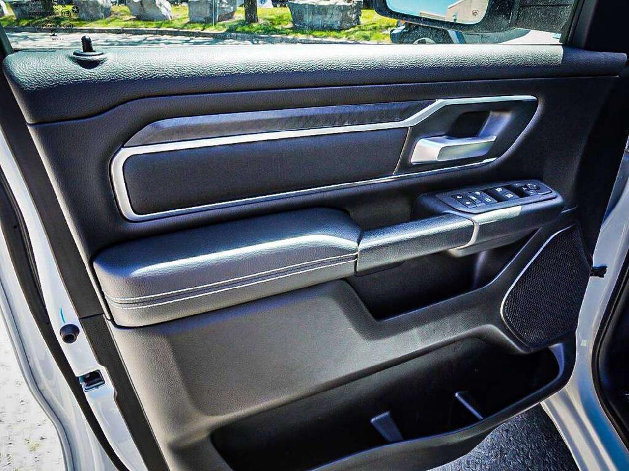 2025 RAM 1500  Photo
