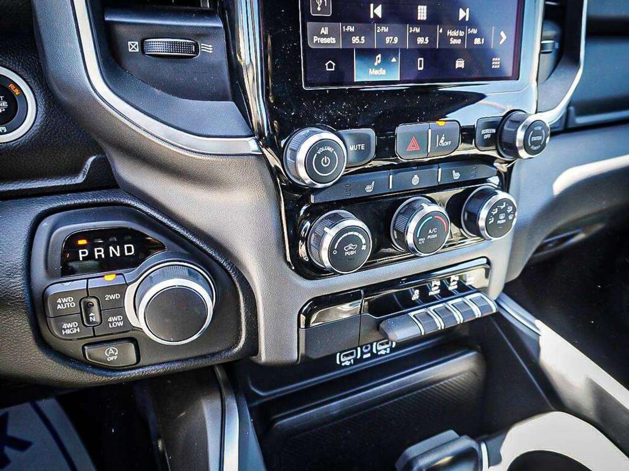 2025 RAM 1500  Photo