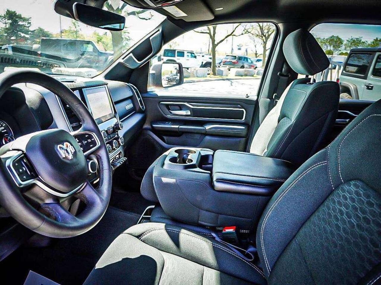 2025 RAM 1500  Photo