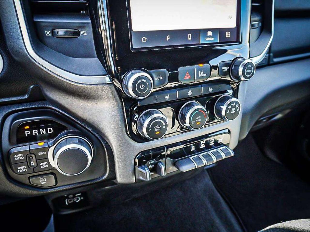 2025 RAM 1500  Photo