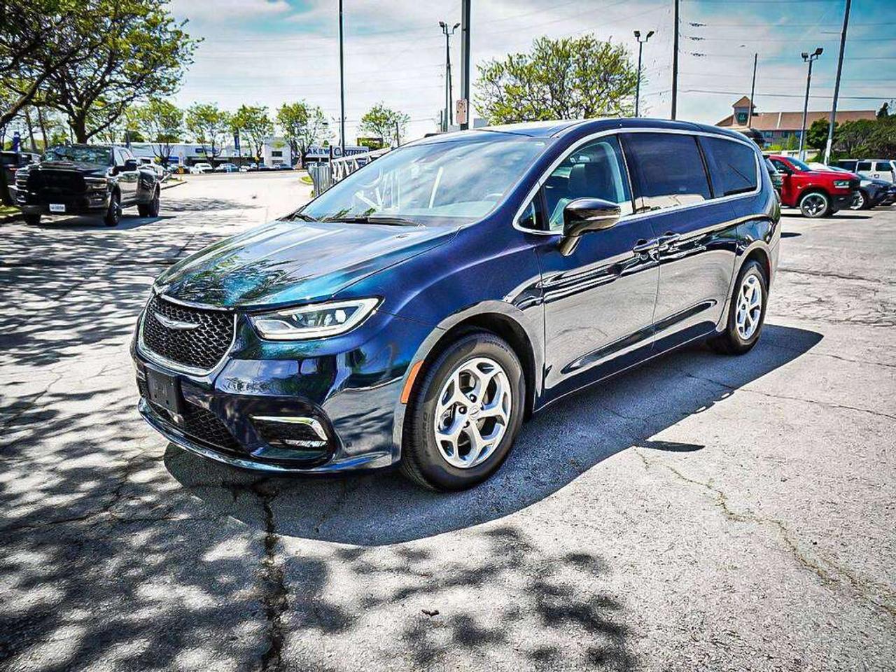 2024 Chrysler Pacifica  Photo