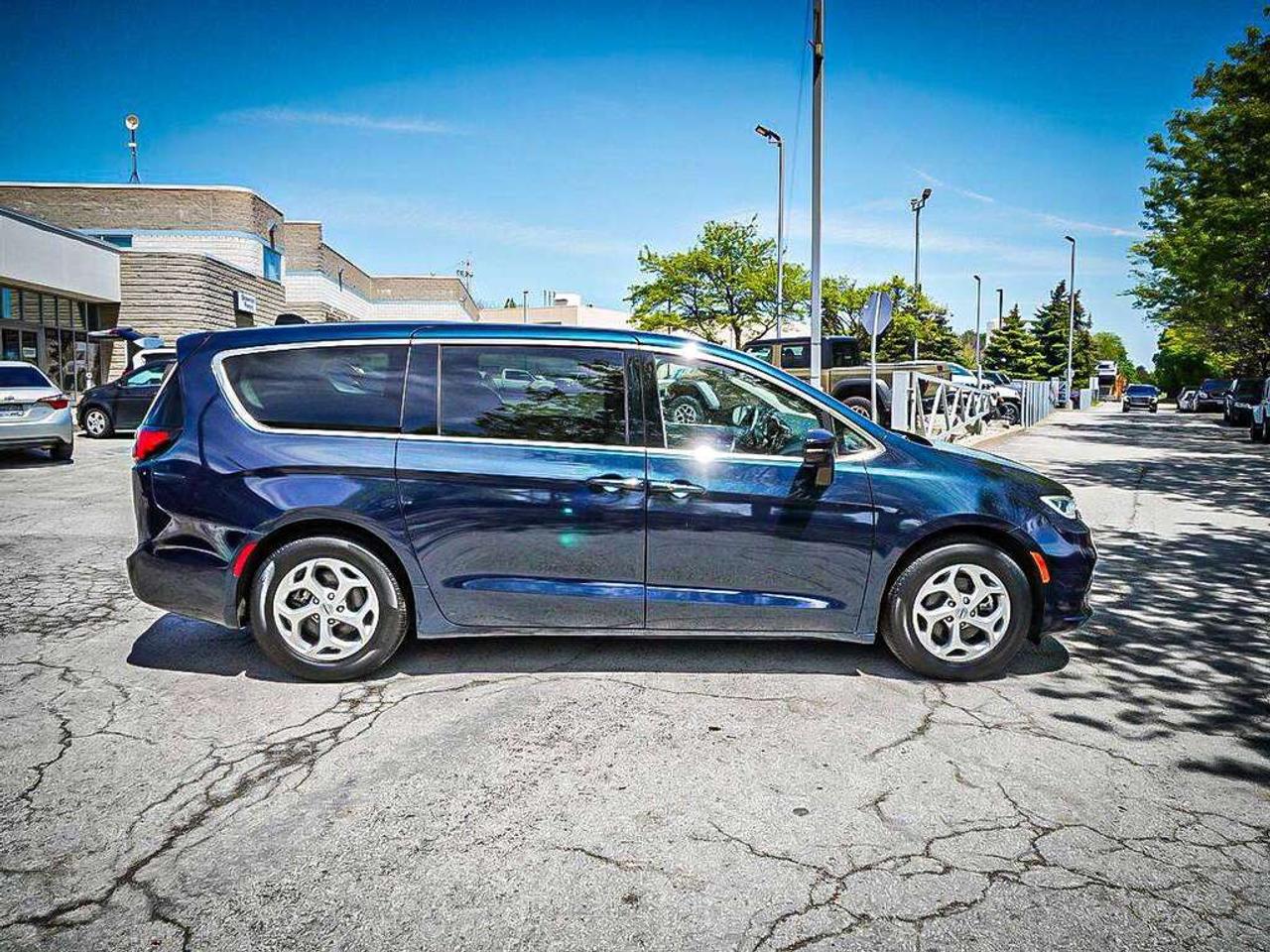 2024 Chrysler Pacifica  Photo