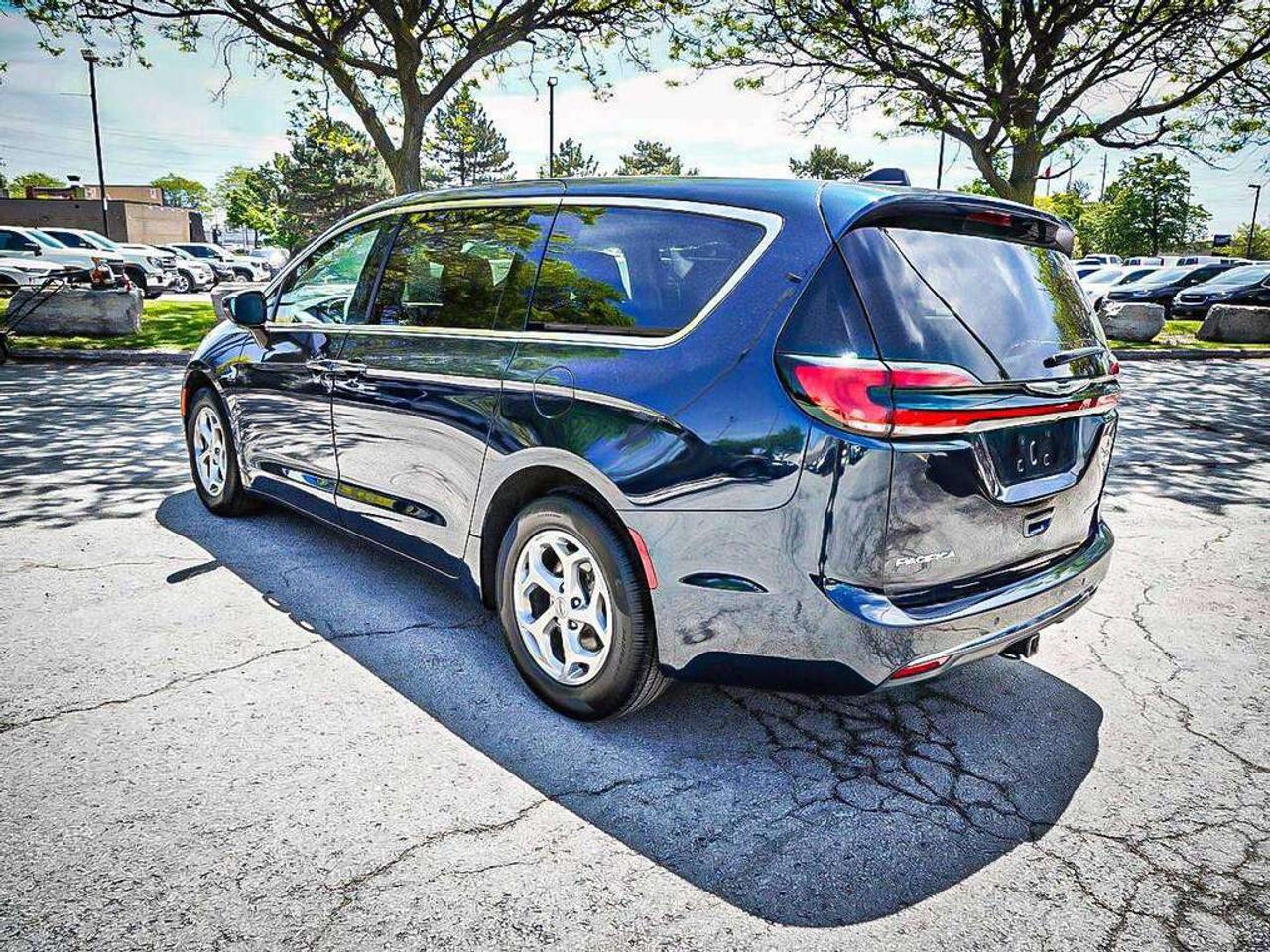 2024 Chrysler Pacifica  Photo