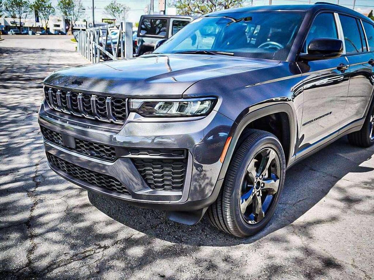2026 Jeep Grand Cherokee L  Photo