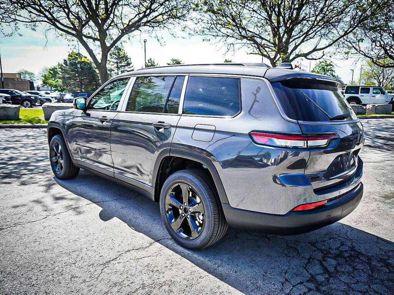 2026 Jeep Grand Cherokee L  Photo