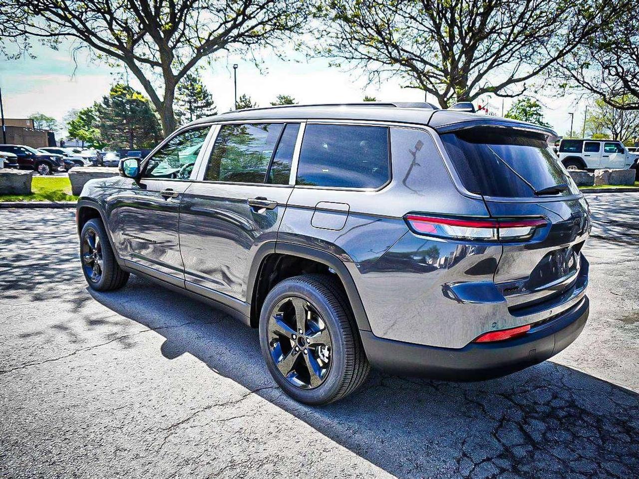 2026 Jeep Grand Cherokee  Photo