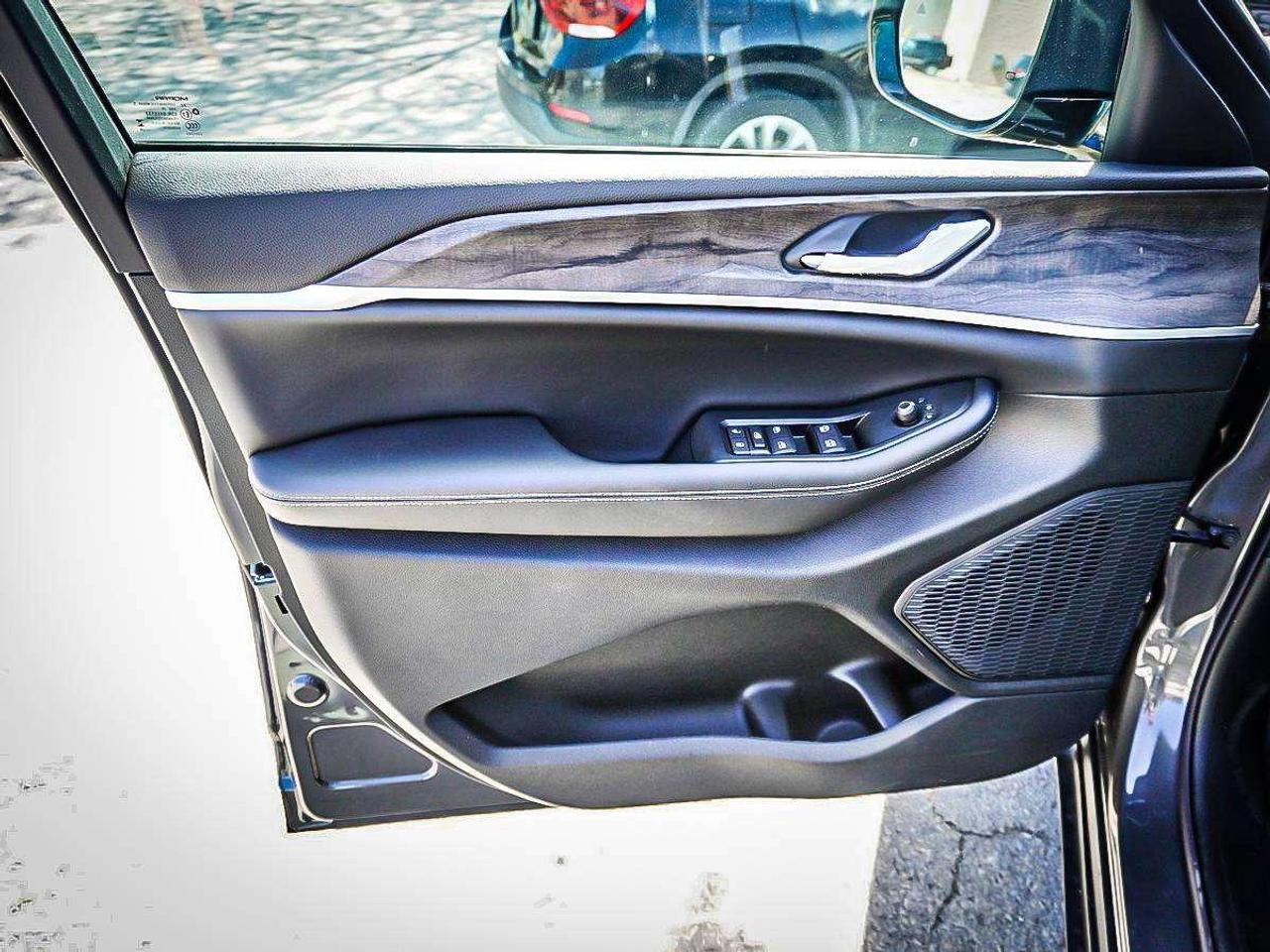 2026 Jeep Grand Cherokee  Photo