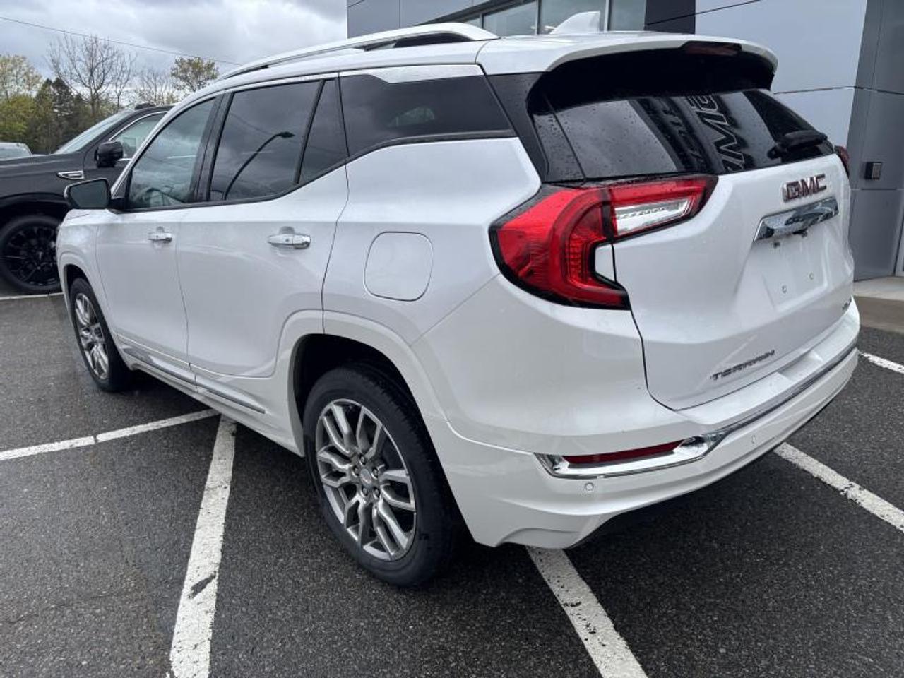 2024 GMC Terrain Denali 4dr All-Wheel Drive Photo