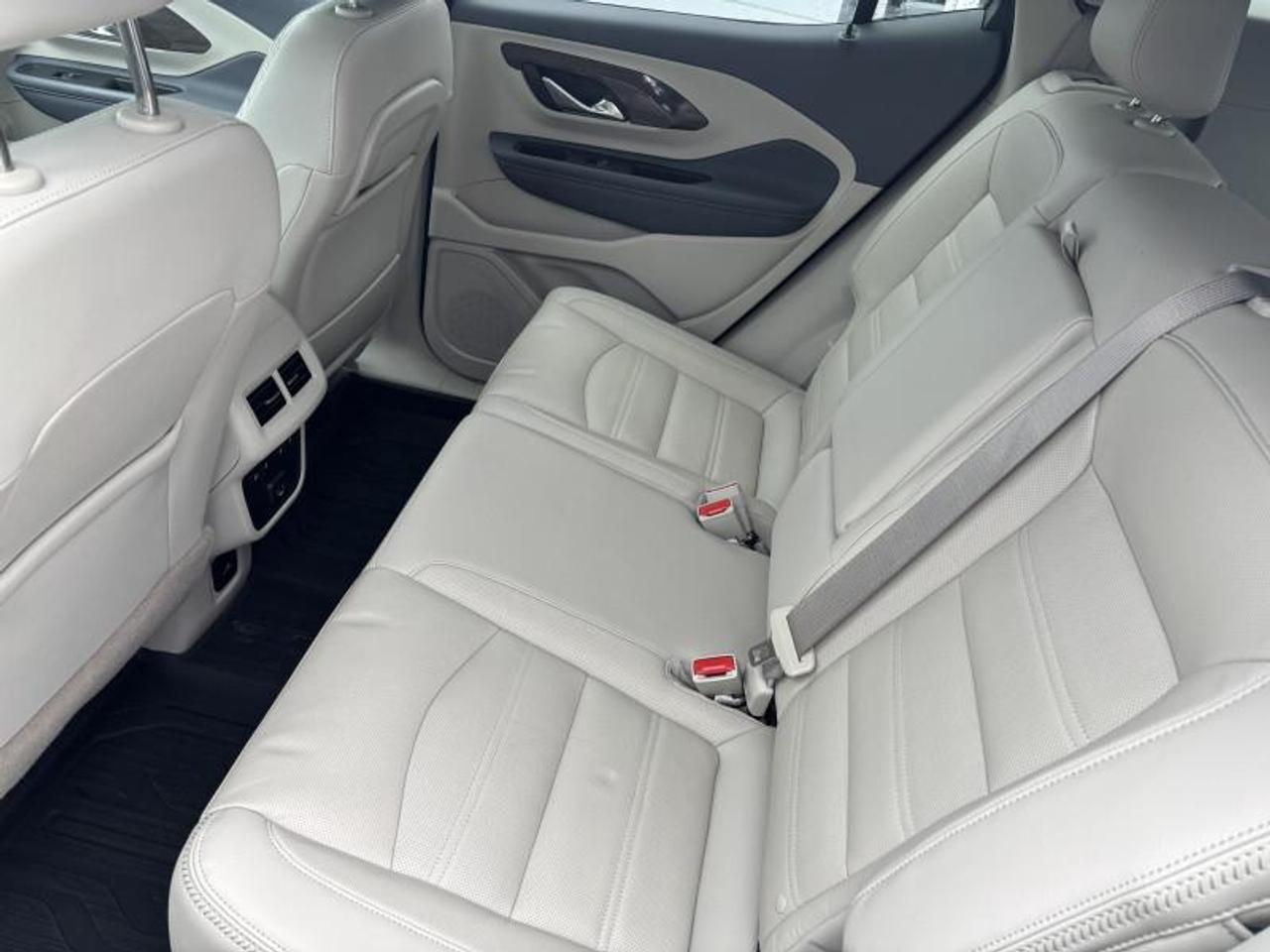 2024 GMC Terrain Denali 4dr All-Wheel Drive Photo