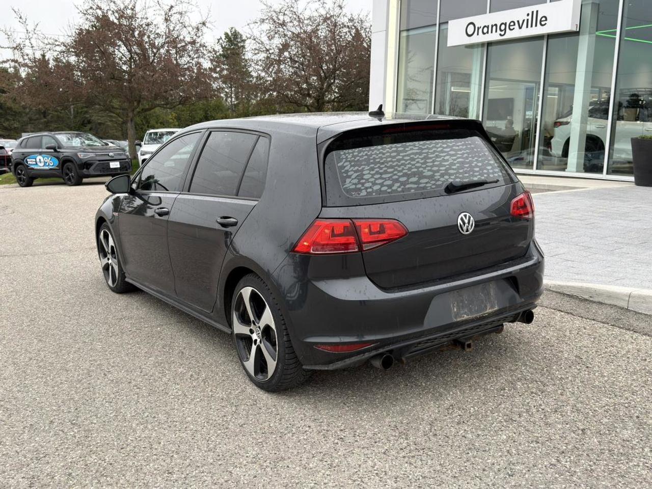 2017 Volkswagen Golf GTI  Photo3
