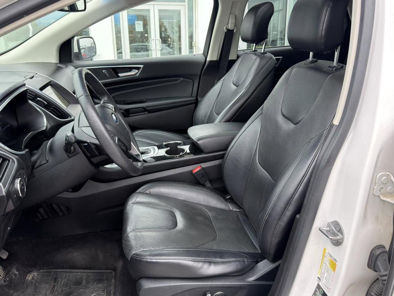 2016 Ford Edge  Photo