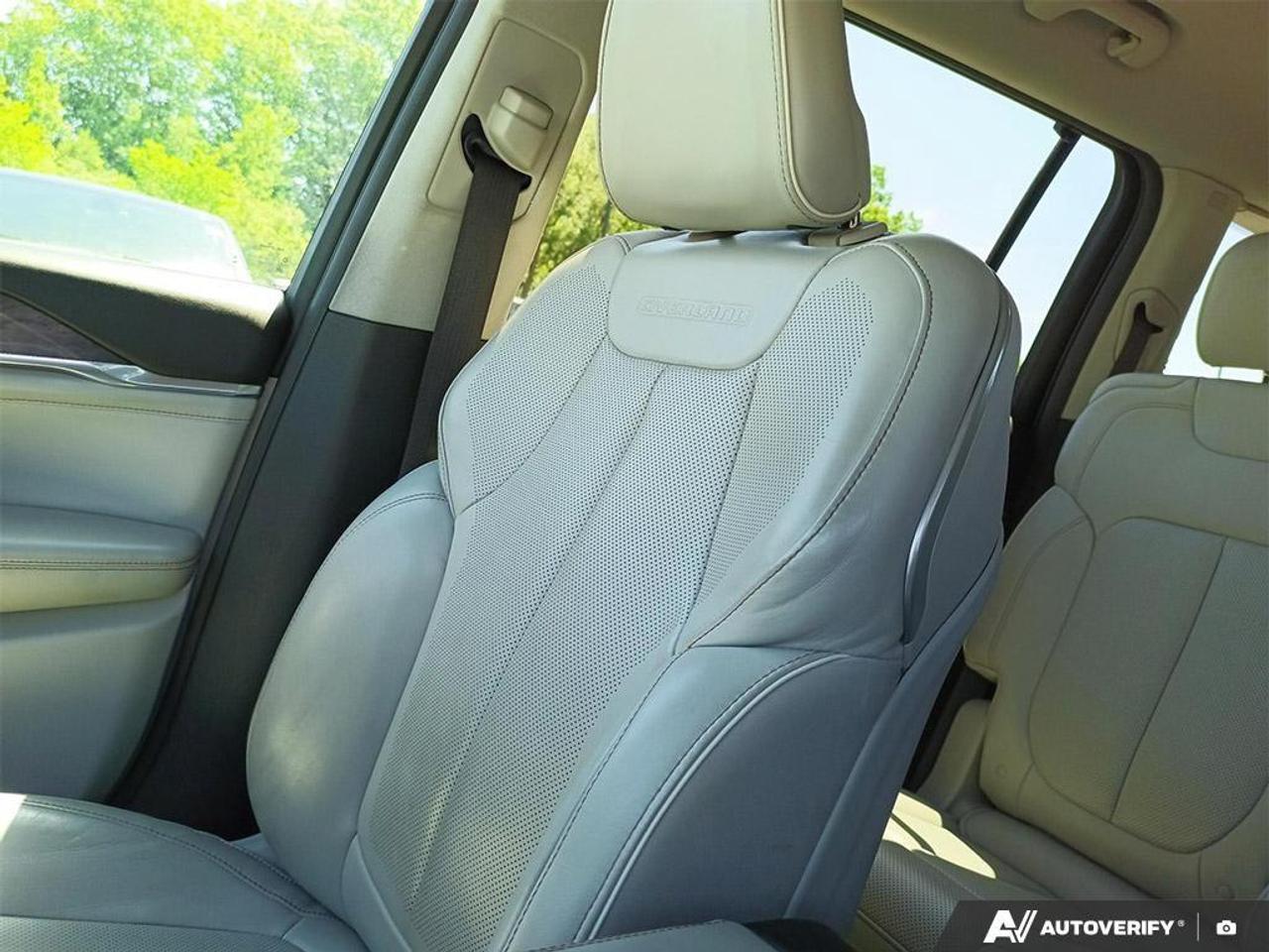 2021 Jeep Grand Cherokee L Overland 4dr 4x4 Photo