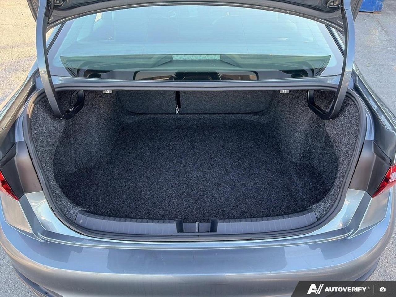 2025 Volkswagen Jetta Comfortline 4dr Sedan Photo