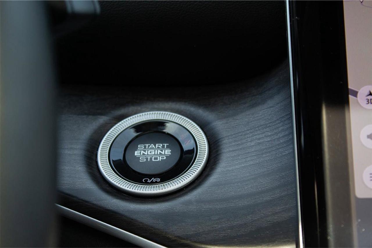 2022 Jeep Grand Cherokee  Photo