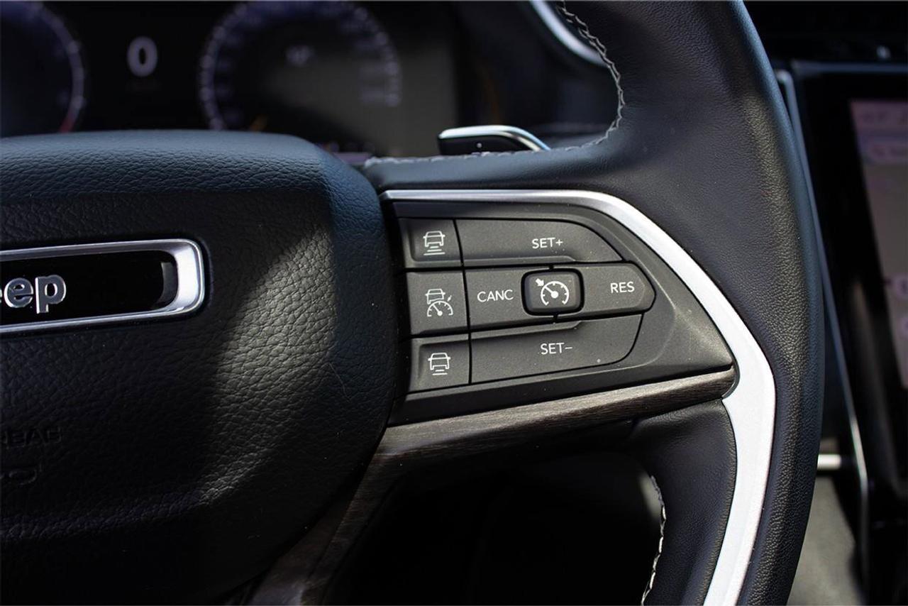 2022 Jeep Grand Cherokee  Photo
