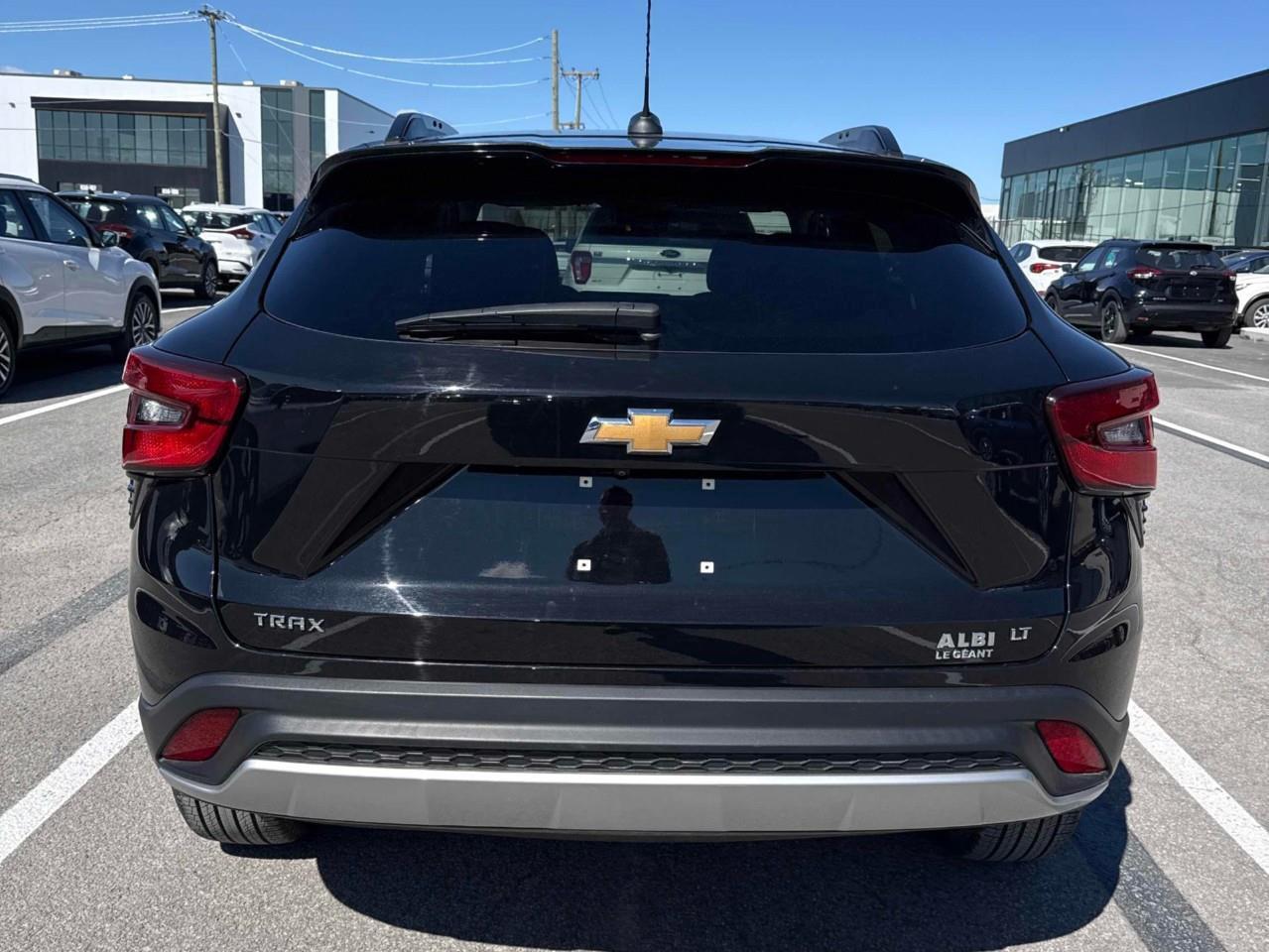 2024 Chevrolet Trax LT 4dr Front-Wheel Drive Photo3