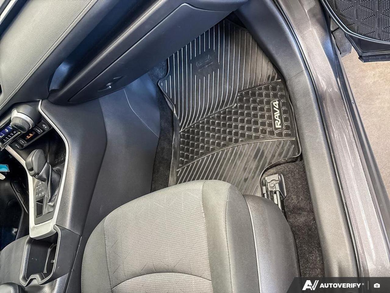 2024 Toyota RAV4 LE 4dr All-wheel Drive Photo
