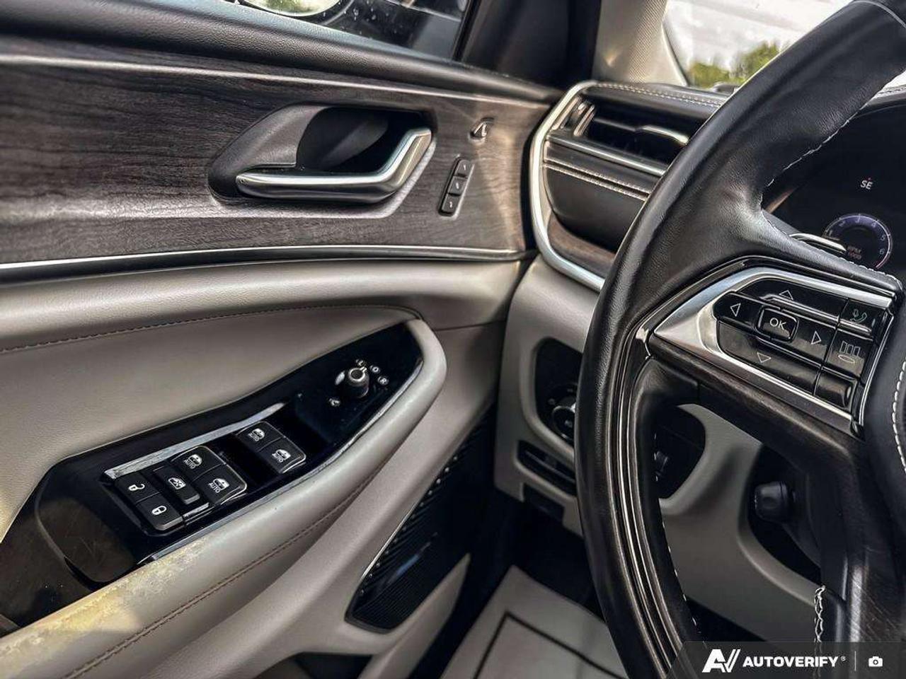 2021 Jeep Grand Cherokee 7 PASSENGER SEATING. TRAILER TOW PKG. SURROUND VIEW CAMERA. CERTIFIED. Photo