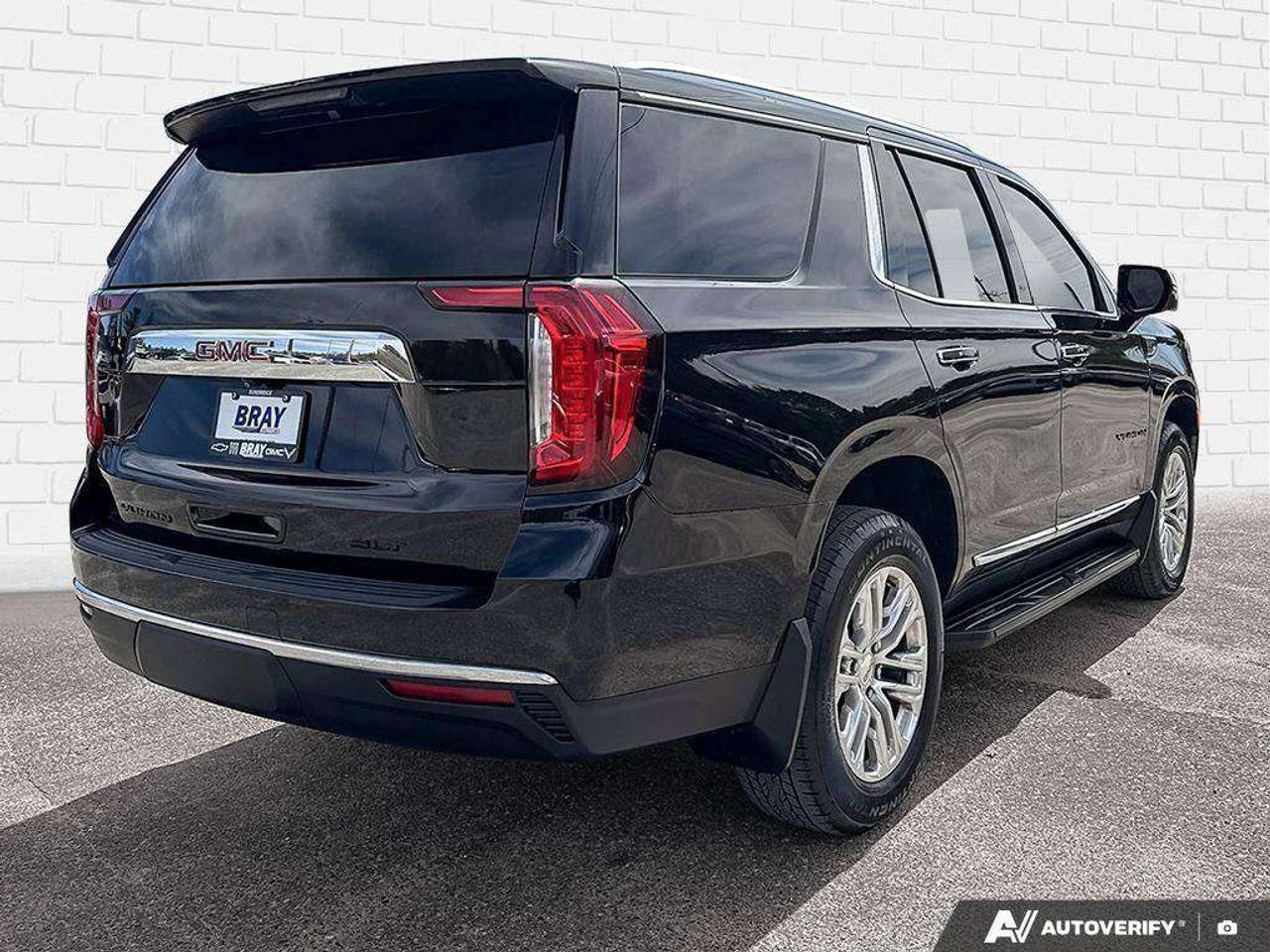 2024 GMC Yukon SLT LUXURY PKG. MAX TRAILERING PKG. PROGRADE TRAILERING SYSTEM. HEATED SECOND ROW SEATS. HD SURROUND VISION. Photo