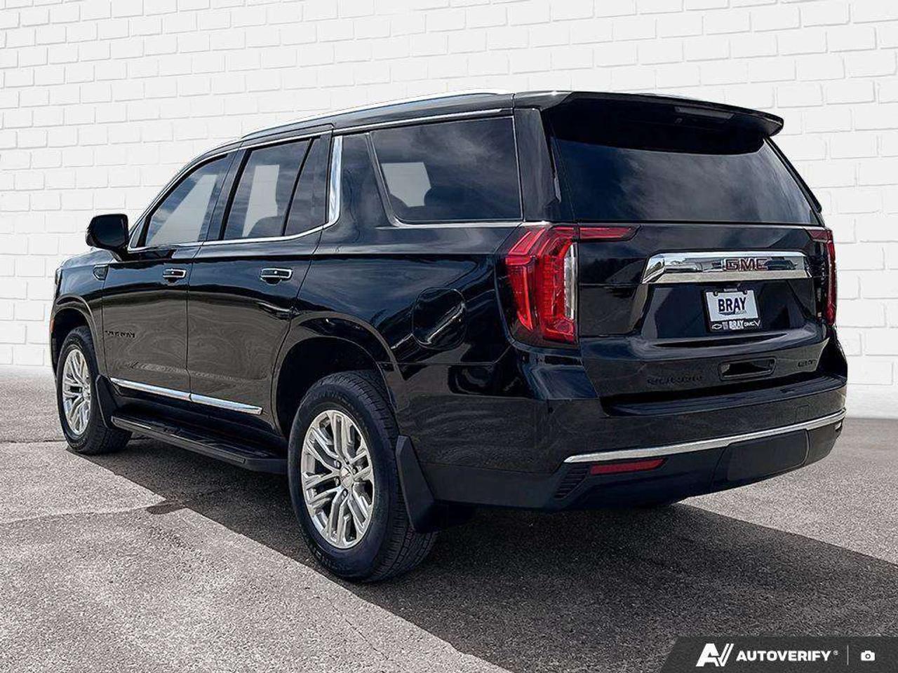 2024 GMC Yukon SLT LUXURY PKG. MAX TRAILERING PKG. PROGRADE TRAILERING SYSTEM. HEATED SECOND ROW SEATS. HD SURROUND VISION. Photo2