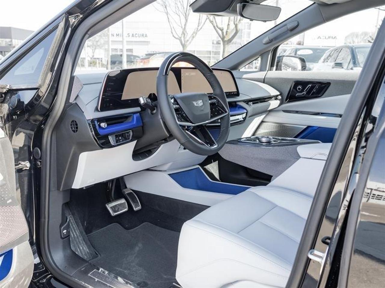 2026 Cadillac OPTIQ Sport 4dr Photo