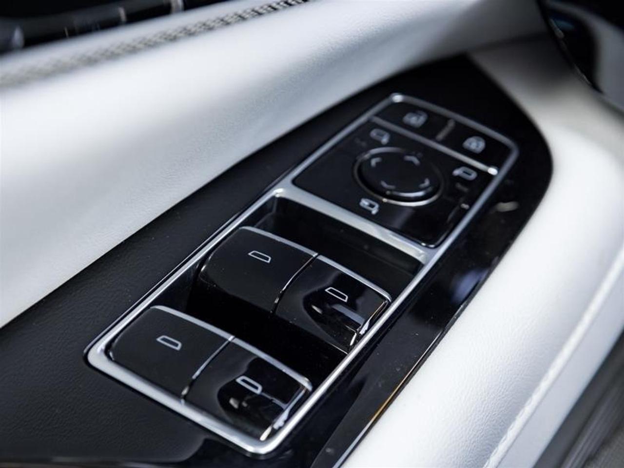 2026 Cadillac OPTIQ Sport 4dr Photo