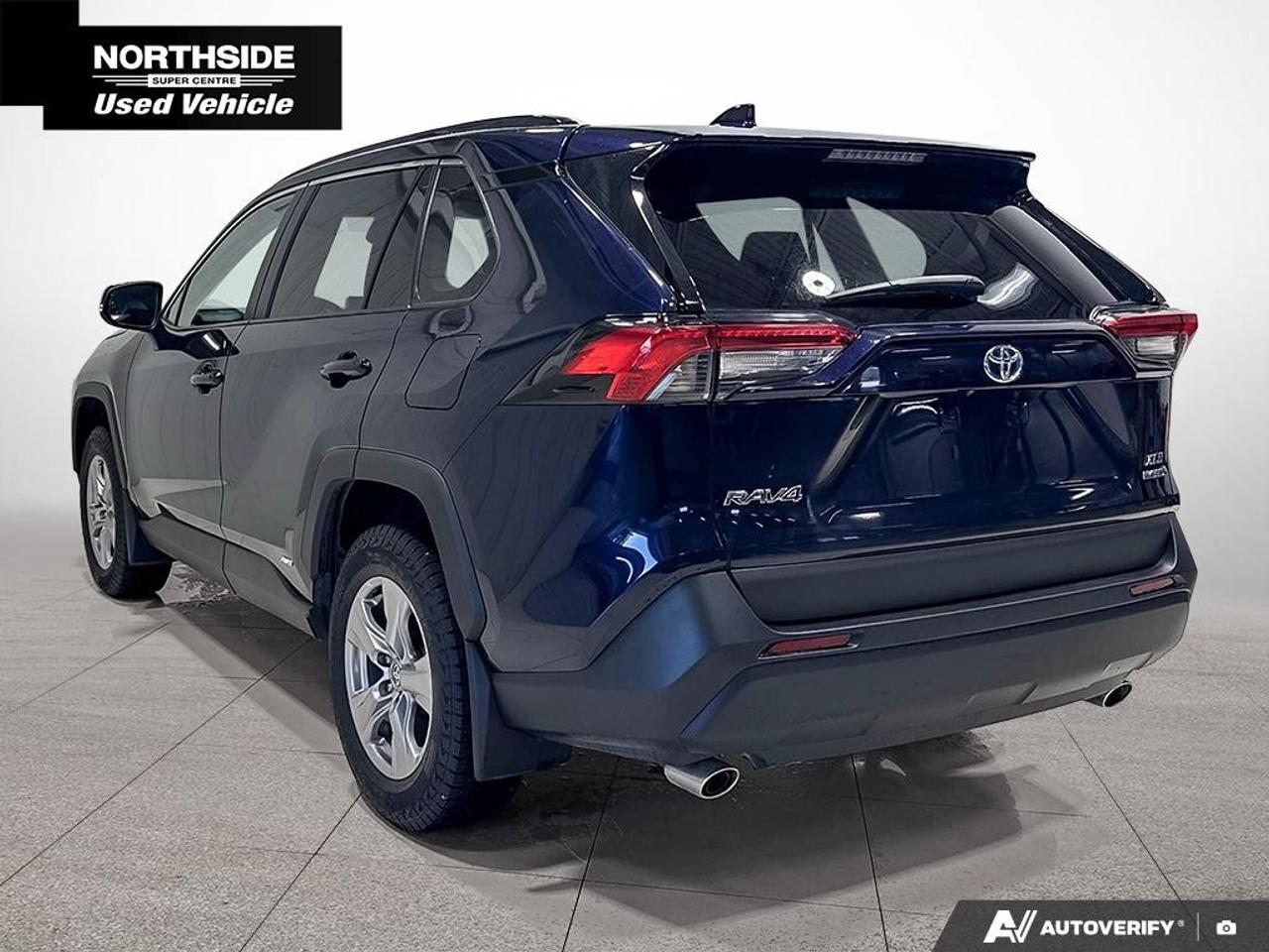 2023 Toyota RAV4 Hybrid XLE AWD Photo4