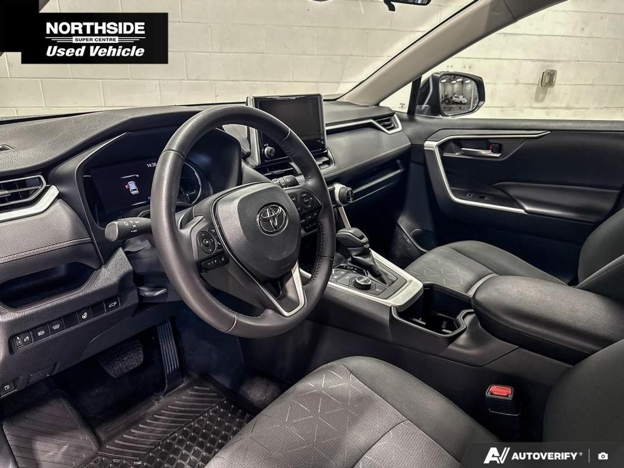 2023 Toyota RAV4 Hybrid XLE AWD Photo
