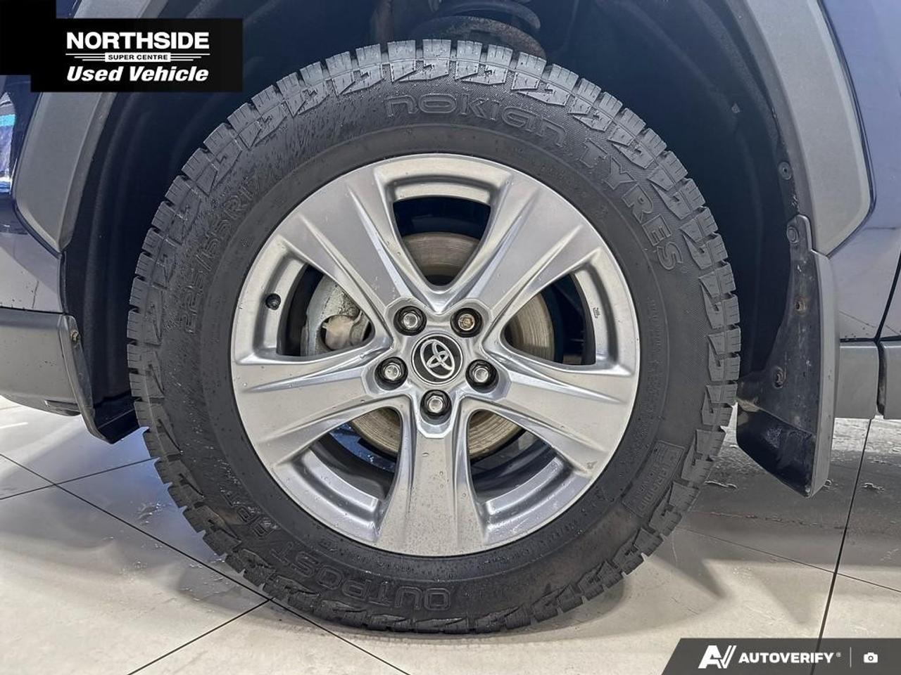 2023 Toyota RAV4 Hybrid XLE AWD Photo