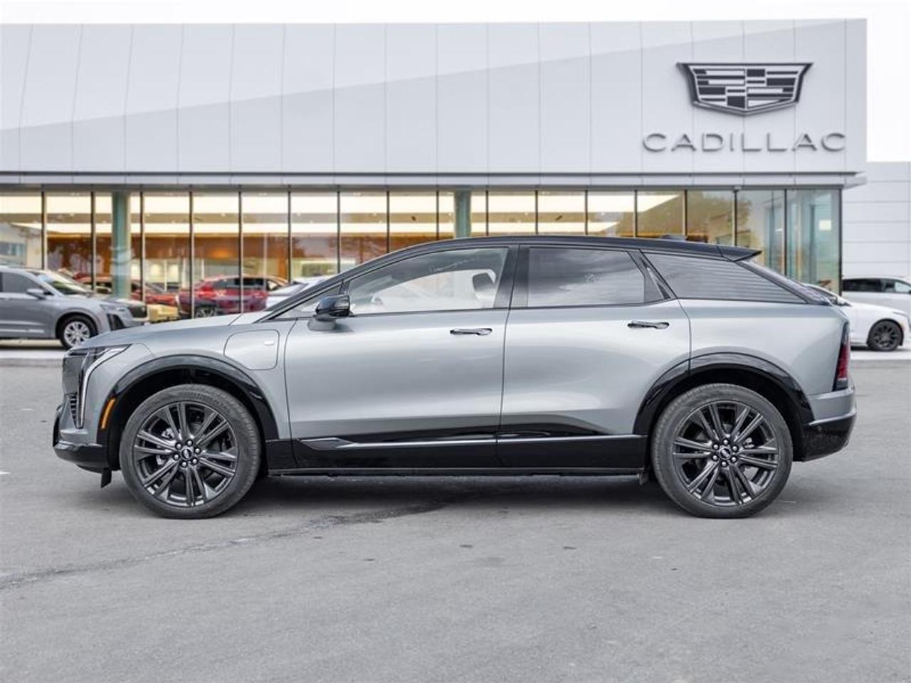 2026 Cadillac OPTIQ Premium Sport 4dr Photo2