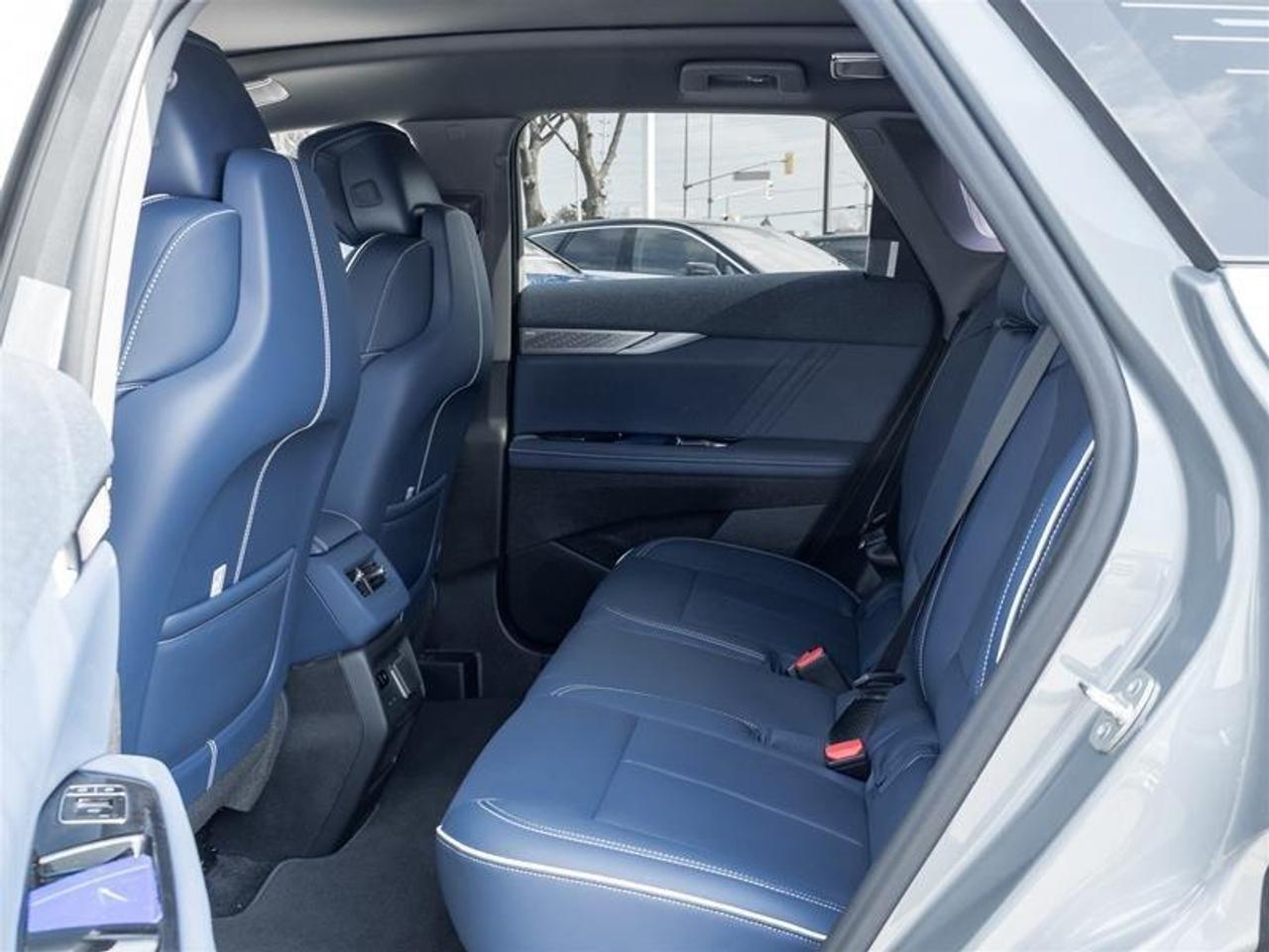 2026 Cadillac OPTIQ Premium Sport 4dr Photo