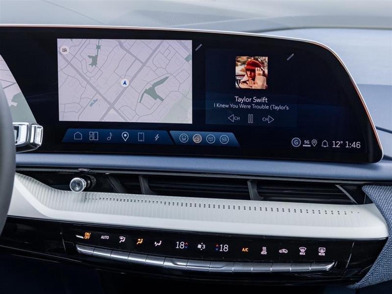 2026 Cadillac OPTIQ Premium Sport 4dr Photo
