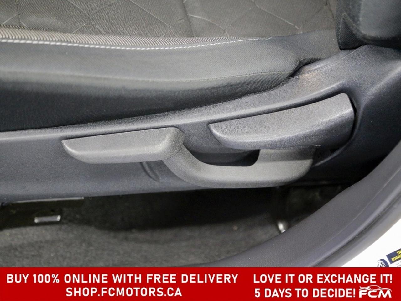 2019 Nissan Kicks S ~AUTOMATIC, FULLY CERTIFIED WITH WARRANTY!!!!~ Photo