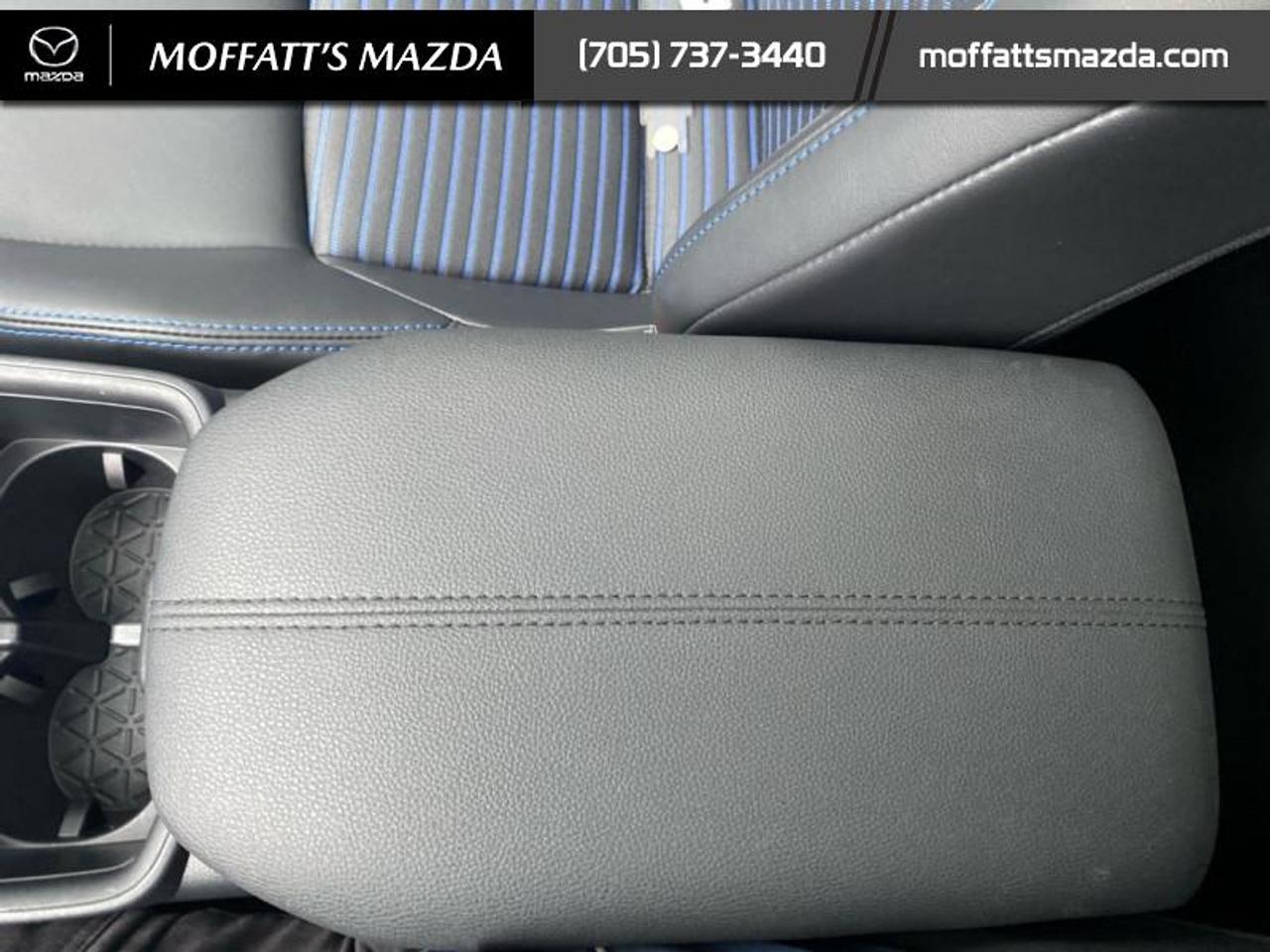 2025 Toyota RAV4 Hybrid XSE Photo