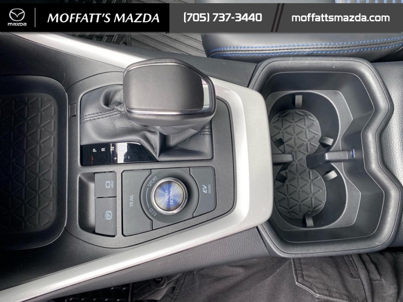 2025 Toyota RAV4 Hybrid XSE Photo